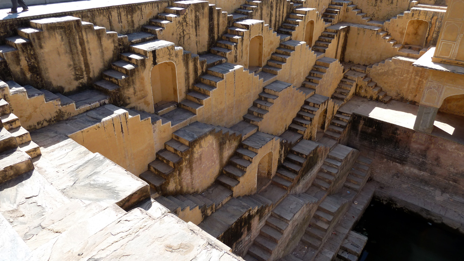 Step well