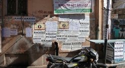 'Kikasso?' - Pushkar, Rajasthan, India, 2011